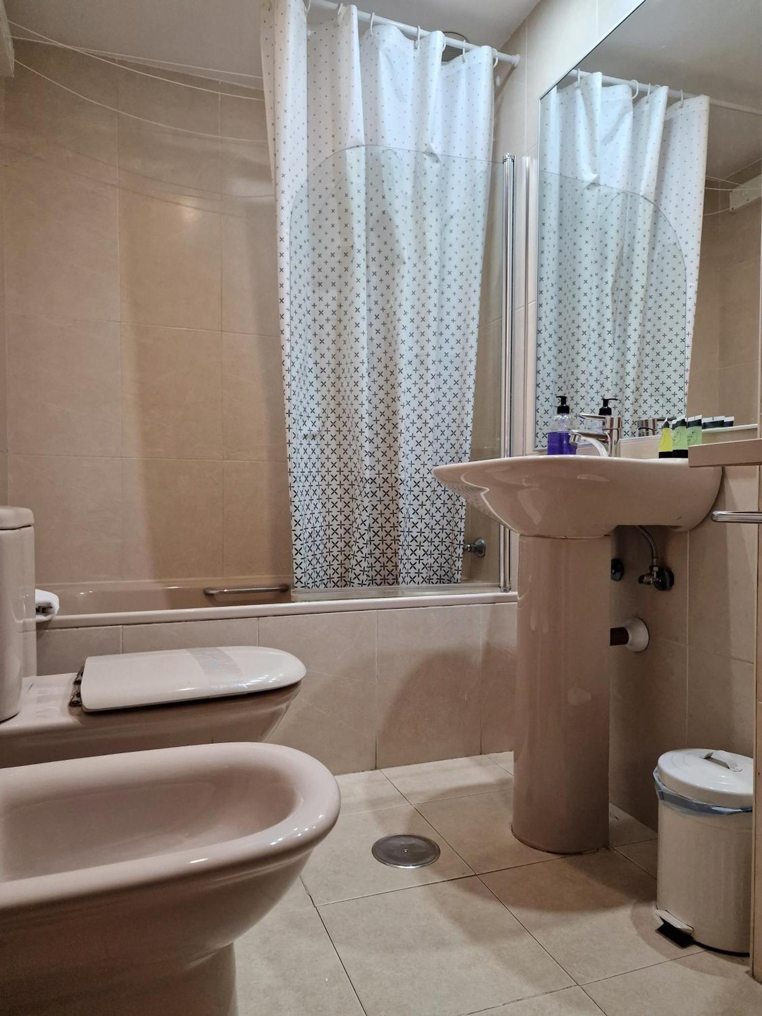 Samaniego, Piscina Y Garaje Junto Civitas Metropolitano Y Aeropuerto Μαδρίτη Εξωτερικό φωτογραφία